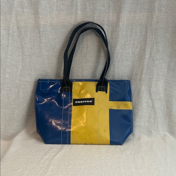 freitag Handbags - FREITAG Tasche F72 Dona Tote Bag